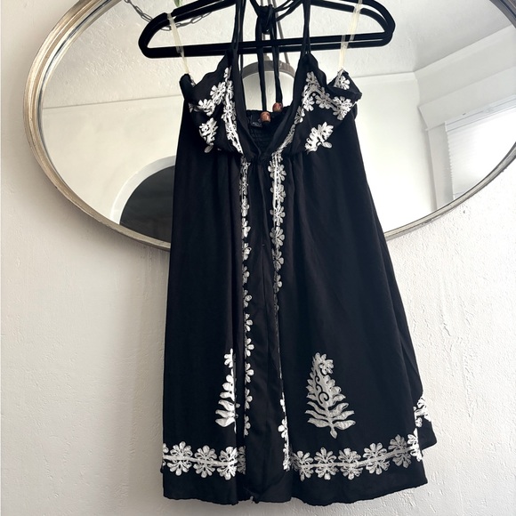 Black and white dress - Picture 2 of 6